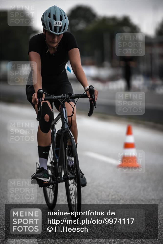 16.08.2026 - KN Förde Triathlon 2026 H.Heesch http://msf.ph/oto/9974117 16.08.2026 10:17:57 Radfahren  meine-sportfotos.de