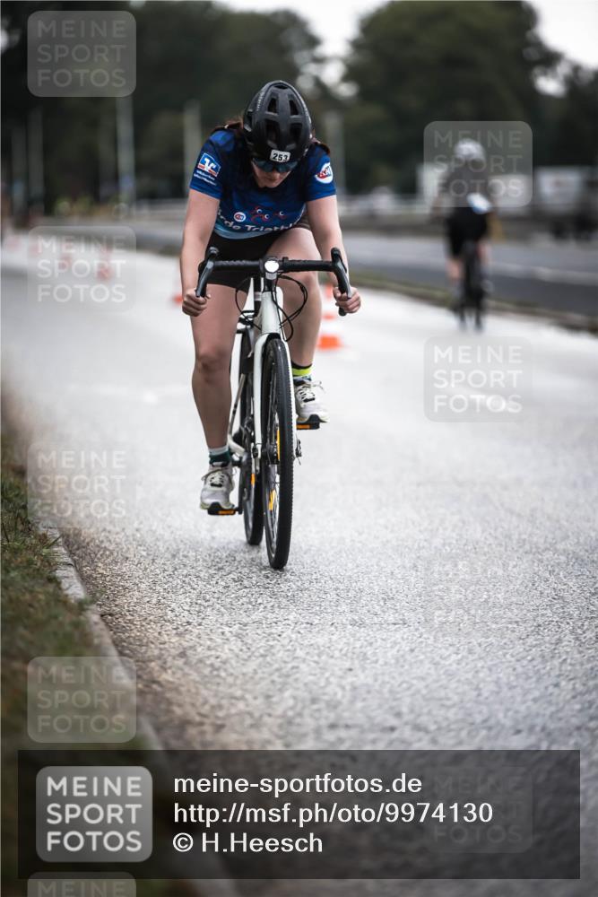 16.08.2026 - KN Förde Triathlon 2026 H.Heesch http://msf.ph/oto/9974130 16.08.2026 10:18:24 Radfahren  meine-sportfotos.de