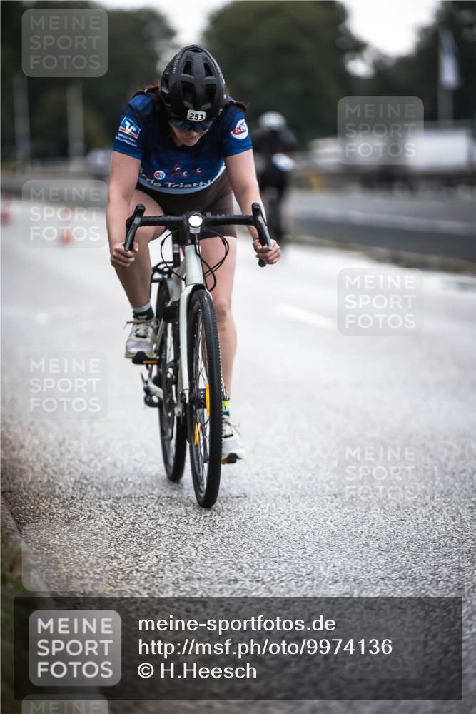 16.08.2026 - KN Förde Triathlon 2026 H.Heesch http://msf.ph/oto/9974136 16.08.2026 10:18:24 Radfahren  meine-sportfotos.de