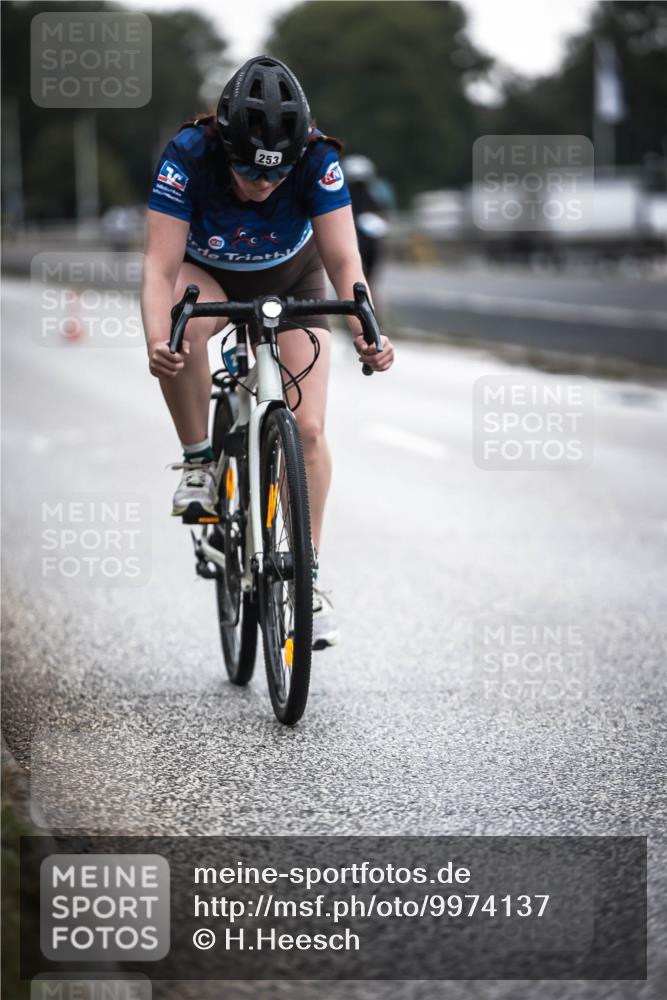 16.08.2026 - KN Förde Triathlon 2026 H.Heesch http://msf.ph/oto/9974137 16.08.2026 10:18:24 Radfahren  meine-sportfotos.de