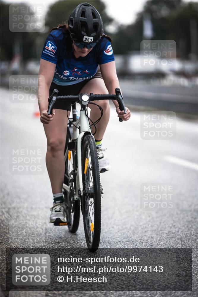 16.08.2026 - KN Förde Triathlon 2026 H.Heesch http://msf.ph/oto/9974143 16.08.2026 10:18:25 Radfahren  meine-sportfotos.de