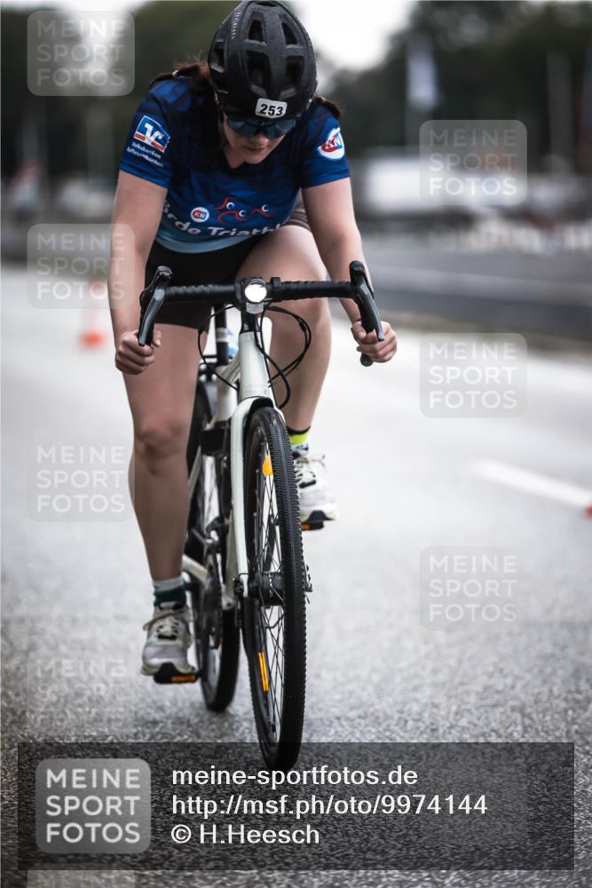 16.08.2026 - KN Förde Triathlon 2026 H.Heesch http://msf.ph/oto/9974144 16.08.2026 10:18:25 Radfahren  meine-sportfotos.de