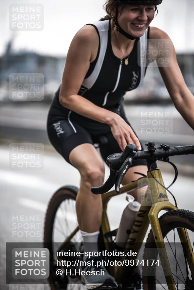 16.08.2026 - KN Förde Triathlon 2026 H.Heesch http://msf.ph/oto/9974174 16.08.2026 10:18:41 Radfahren  meine-sportfotos.de