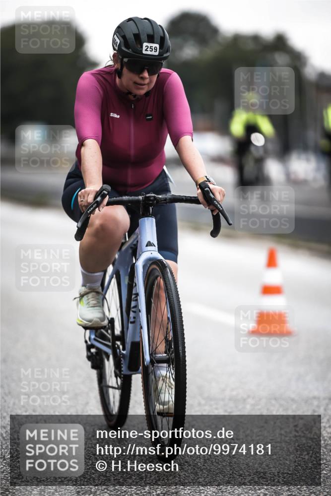 16.08.2026 - KN Förde Triathlon 2026 H.Heesch http://msf.ph/oto/9974181 16.08.2026 10:20:04 Radfahren  meine-sportfotos.de
