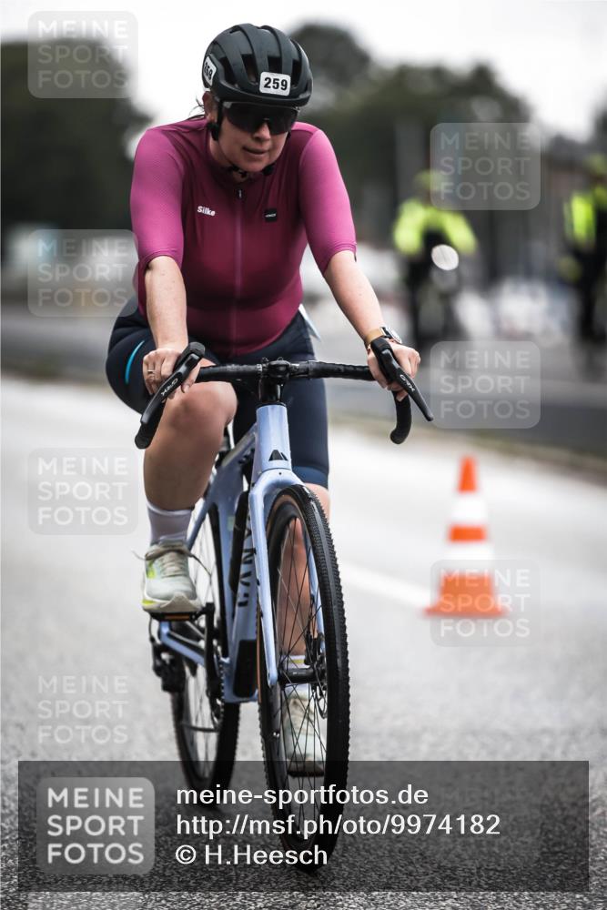 16.08.2026 - KN Förde Triathlon 2026 H.Heesch http://msf.ph/oto/9974182 16.08.2026 10:20:04 Radfahren  meine-sportfotos.de