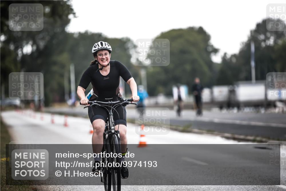 16.08.2026 - KN Förde Triathlon 2026 H.Heesch http://msf.ph/oto/9974193 16.08.2026 10:21:24 Radfahren  meine-sportfotos.de