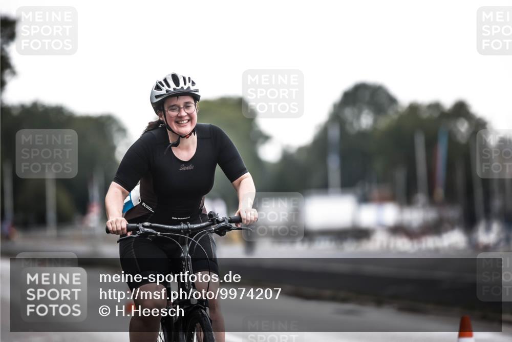 16.08.2026 - KN Förde Triathlon 2026 H.Heesch http://msf.ph/oto/9974207 16.08.2026 10:21:25 Radfahren  meine-sportfotos.de