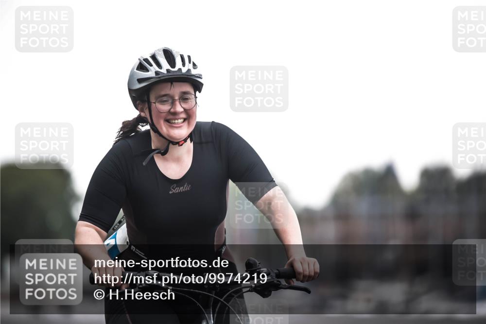 16.08.2026 - KN Förde Triathlon 2026 H.Heesch http://msf.ph/oto/9974219 16.08.2026 10:21:25 Radfahren  meine-sportfotos.de