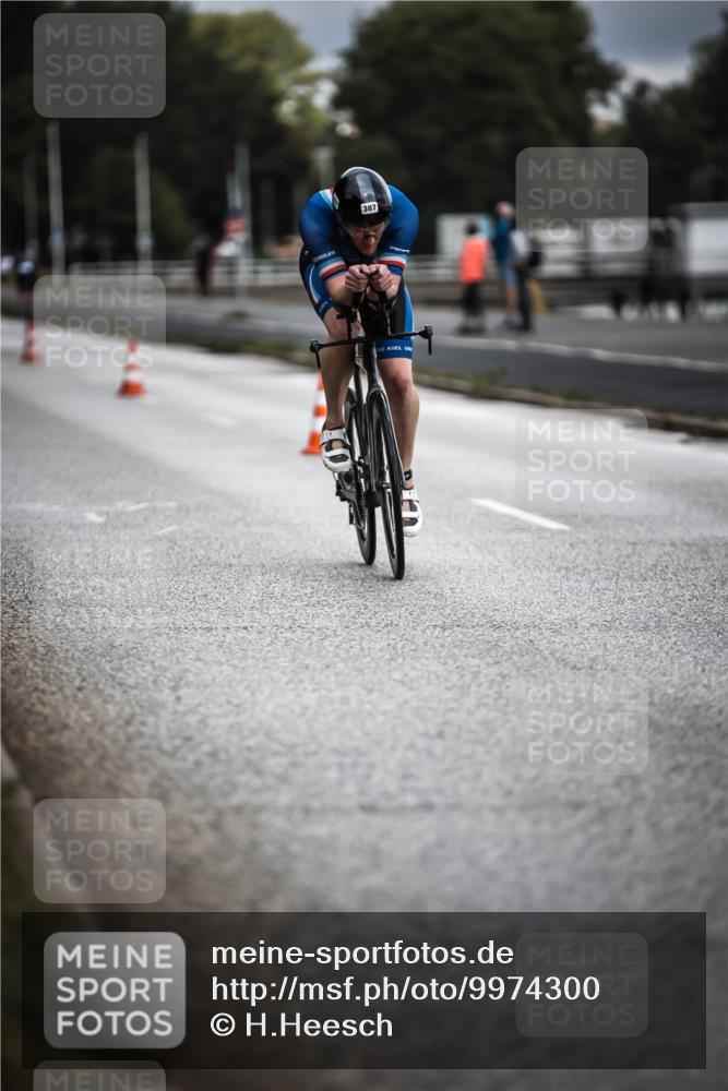 16.08.2026 - KN Förde Triathlon 2026 H.Heesch http://msf.ph/oto/9974300 16.08.2026 10:59:44 Radfahren 307, 318 meine-sportfotos.de