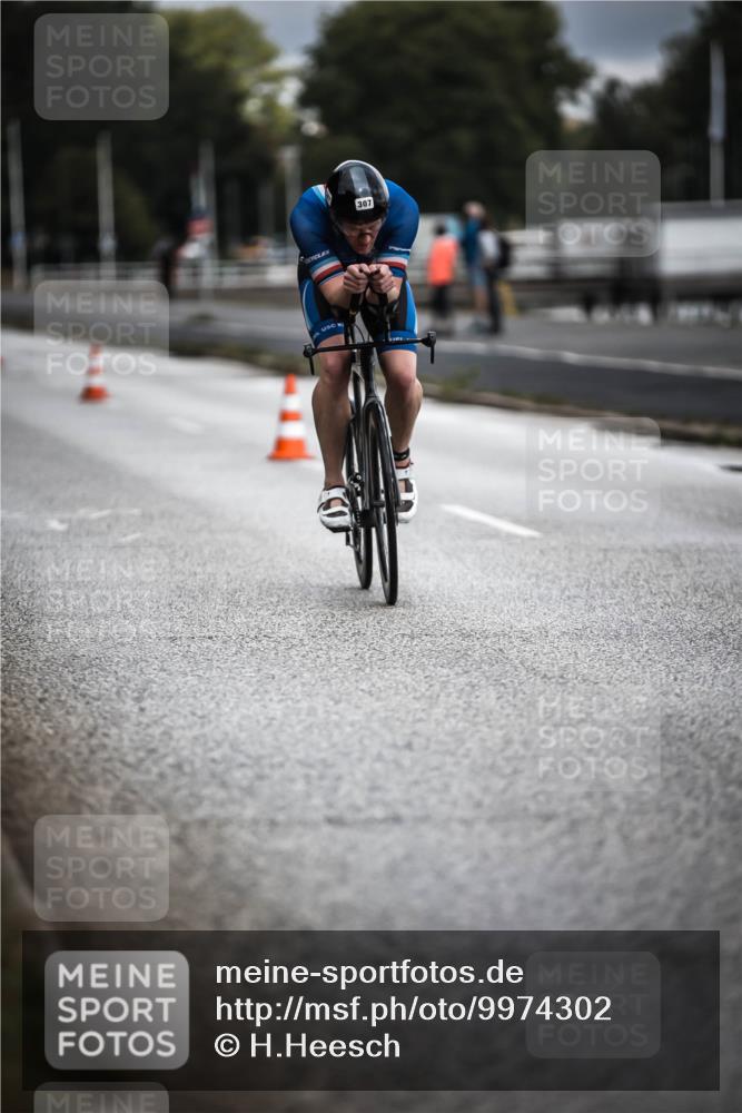 16.08.2026 - KN Förde Triathlon 2026 H.Heesch http://msf.ph/oto/9974302 16.08.2026 10:59:44 Radfahren 307, 318 meine-sportfotos.de