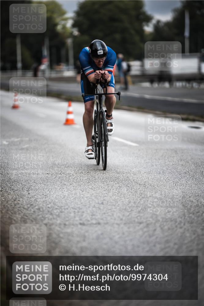 16.08.2026 - KN Förde Triathlon 2026 H.Heesch http://msf.ph/oto/9974304 16.08.2026 10:59:44 Radfahren 307, 318 meine-sportfotos.de