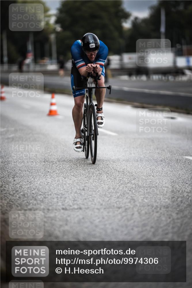 16.08.2026 - KN Förde Triathlon 2026 H.Heesch http://msf.ph/oto/9974306 16.08.2026 10:59:44 Radfahren 307, 318 meine-sportfotos.de