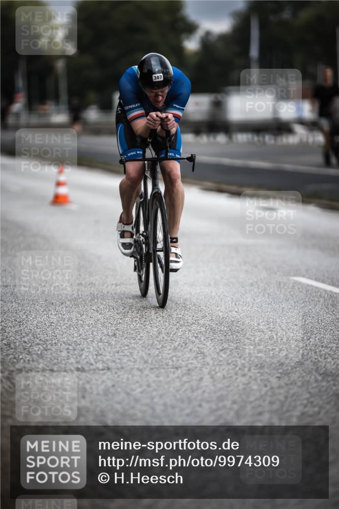 16.08.2026 - KN Förde Triathlon 2026 H.Heesch http://msf.ph/oto/9974309 16.08.2026 10:59:45 Radfahren 307, 318 meine-sportfotos.de