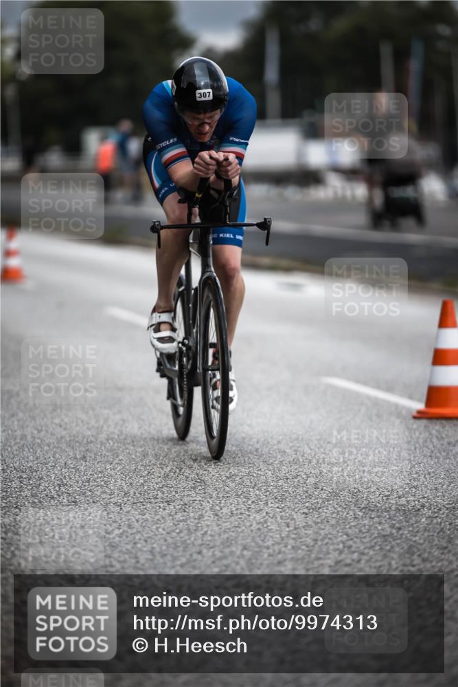 16.08.2026 - KN Förde Triathlon 2026 H.Heesch http://msf.ph/oto/9974313 16.08.2026 10:59:45 Radfahren 307, 318 meine-sportfotos.de