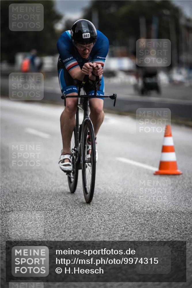 16.08.2026 - KN Förde Triathlon 2026 H.Heesch http://msf.ph/oto/9974315 16.08.2026 10:59:45 Radfahren 307, 318 meine-sportfotos.de
