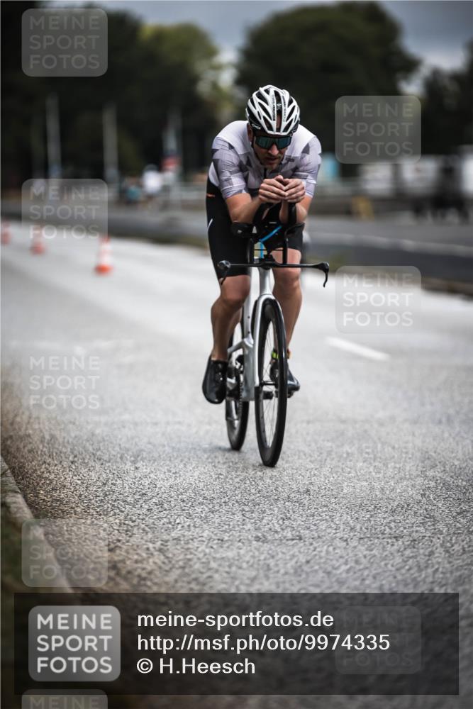 16.08.2026 - KN Förde Triathlon 2026 H.Heesch http://msf.ph/oto/9974335 16.08.2026 11:00:38 Radfahren 302 meine-sportfotos.de