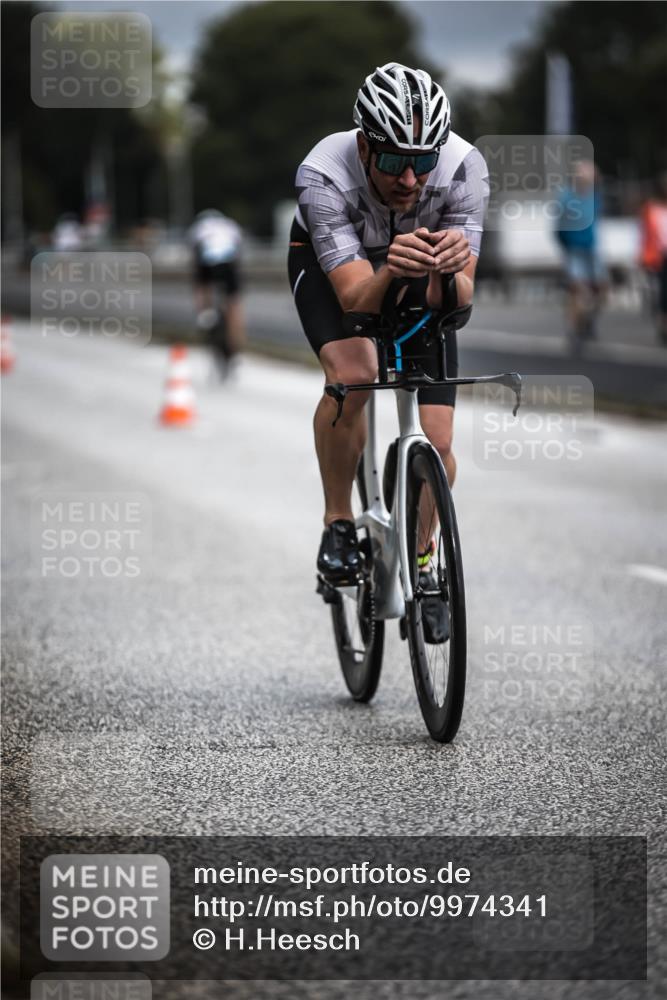 16.08.2026 - KN Förde Triathlon 2026 H.Heesch http://msf.ph/oto/9974341 16.08.2026 11:00:38 Radfahren 302 meine-sportfotos.de