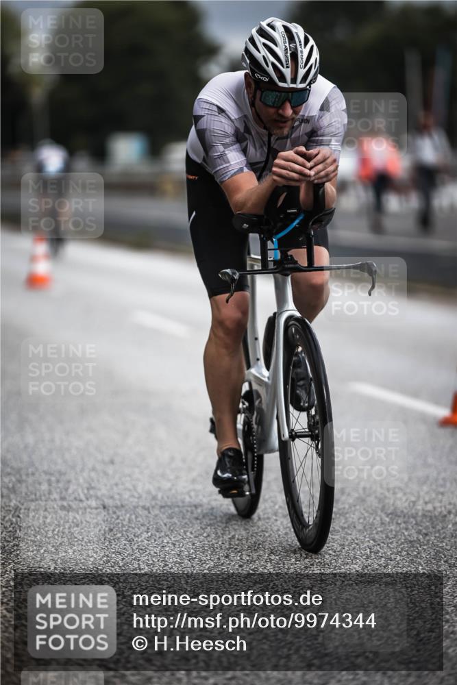 16.08.2026 - KN Förde Triathlon 2026 H.Heesch http://msf.ph/oto/9974344 16.08.2026 11:00:38 Radfahren 302 meine-sportfotos.de