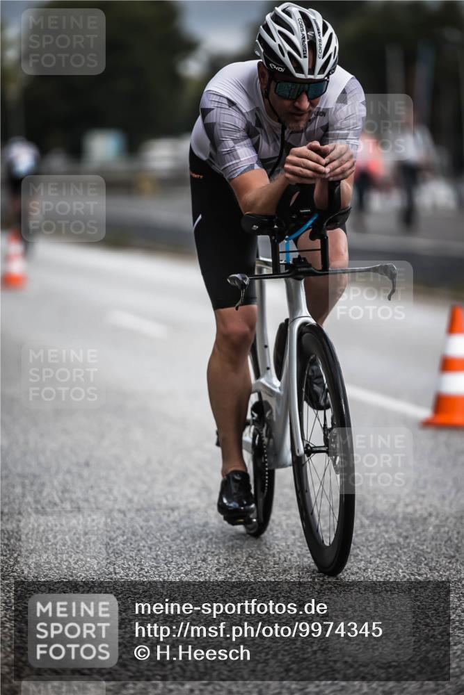 16.08.2026 - KN Förde Triathlon 2026 H.Heesch http://msf.ph/oto/9974345 16.08.2026 11:00:38 Radfahren 302 meine-sportfotos.de