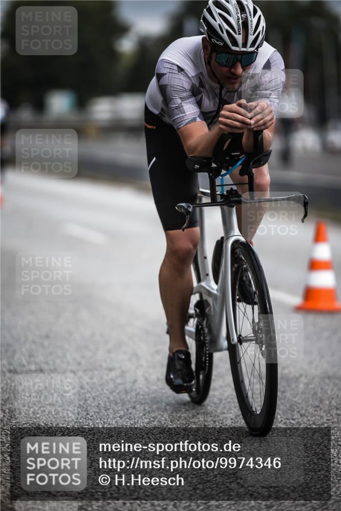 16.08.2026 - KN Förde Triathlon 2026 H.Heesch http://msf.ph/oto/9974346 16.08.2026 11:00:38 Radfahren 302 meine-sportfotos.de