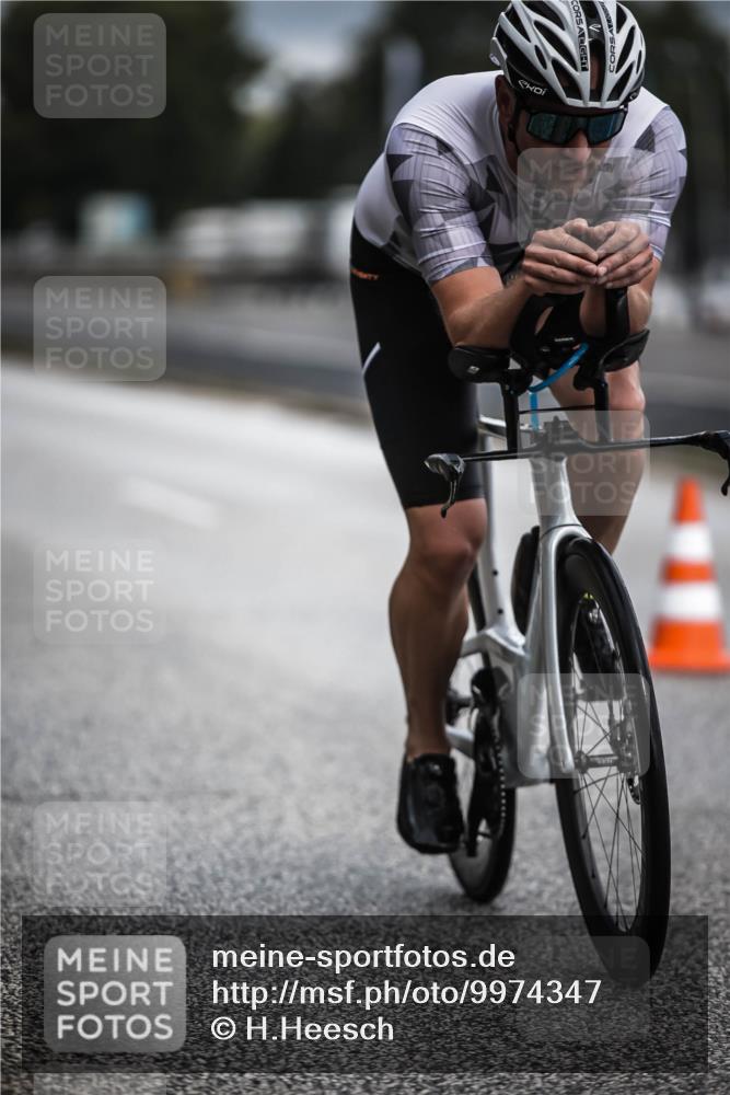 16.08.2026 - KN Förde Triathlon 2026 H.Heesch http://msf.ph/oto/9974347 16.08.2026 11:00:38 Radfahren 302 meine-sportfotos.de