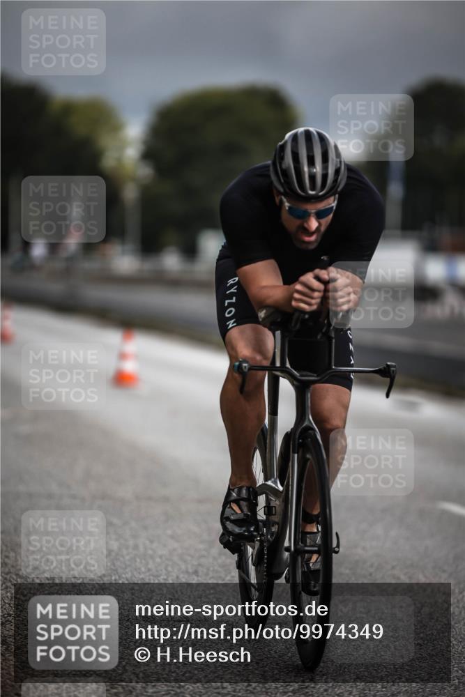 16.08.2026 - KN Förde Triathlon 2026 H.Heesch http://msf.ph/oto/9974349 16.08.2026 11:00:47 Radfahren 221, 308, 312 meine-sportfotos.de