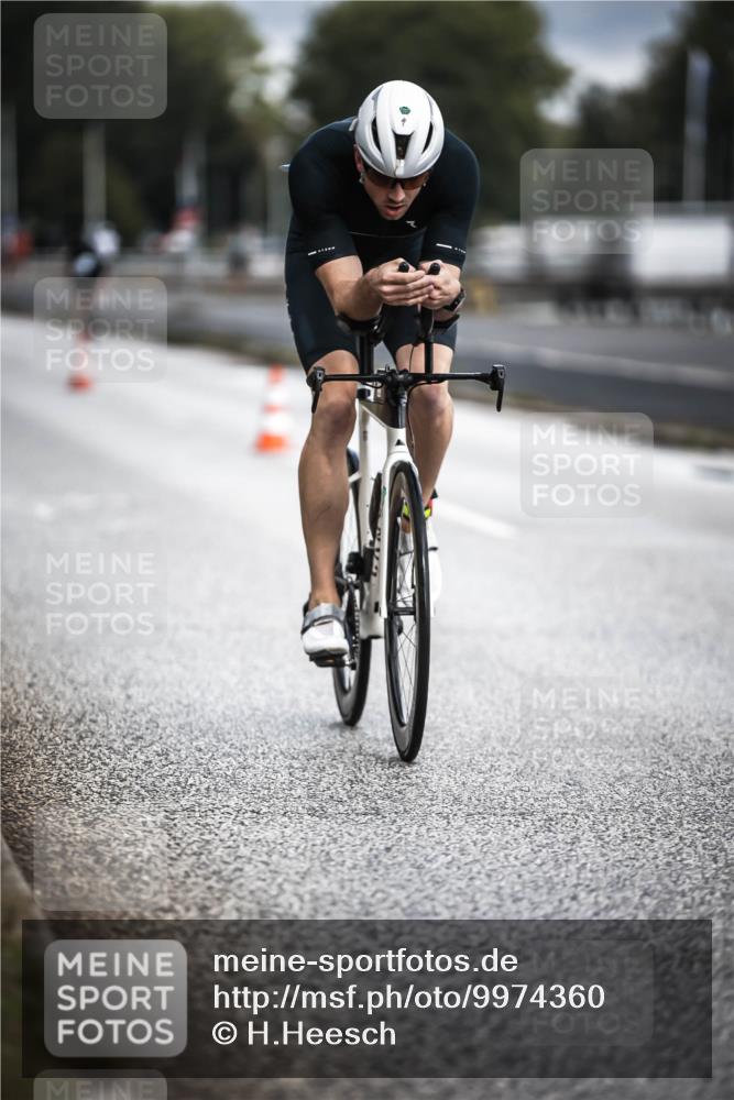 16.08.2026 - KN Förde Triathlon 2026 H.Heesch http://msf.ph/oto/9974360 16.08.2026 11:00:55 Radfahren 304 meine-sportfotos.de