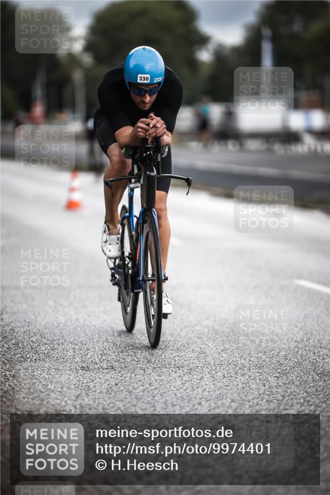 16.08.2026 - KN Förde Triathlon 2026 H.Heesch http://msf.ph/oto/9974401 16.08.2026 11:01:19 Radfahren 330 meine-sportfotos.de