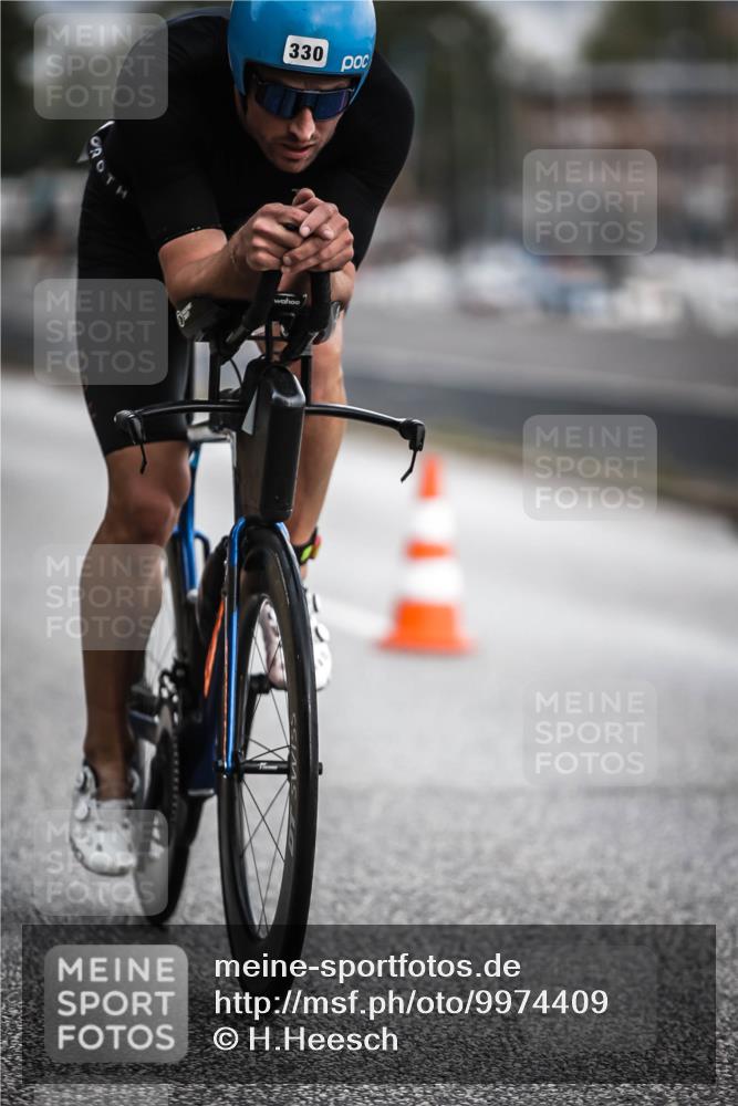 16.08.2026 - KN Förde Triathlon 2026 H.Heesch http://msf.ph/oto/9974409 16.08.2026 11:01:20 Radfahren 330 meine-sportfotos.de