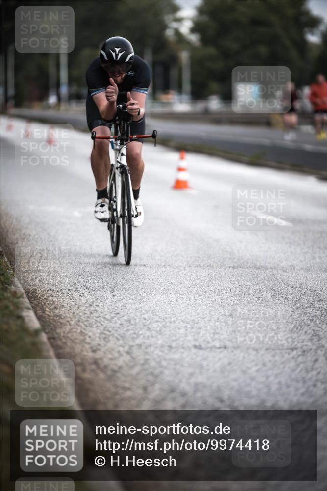 16.08.2026 - KN Förde Triathlon 2026 H.Heesch http://msf.ph/oto/9974418 16.08.2026 11:01:44 Radfahren 310, 311 meine-sportfotos.de