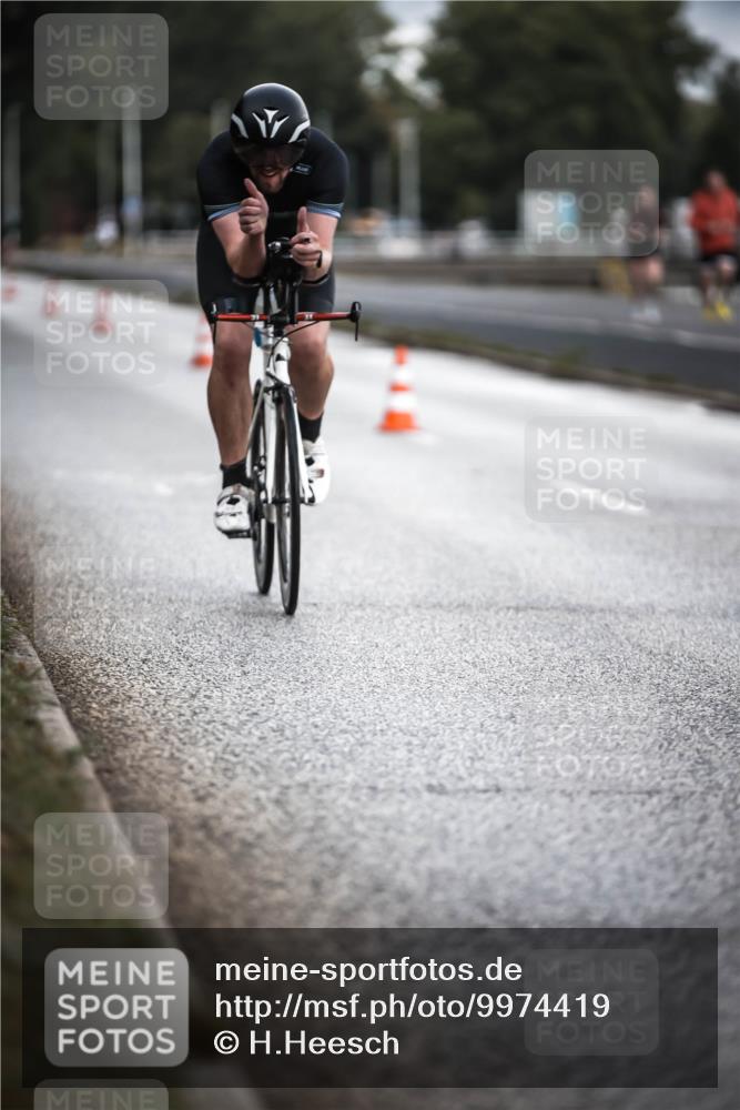 16.08.2026 - KN Förde Triathlon 2026 H.Heesch http://msf.ph/oto/9974419 16.08.2026 11:01:44 Radfahren 310, 311 meine-sportfotos.de