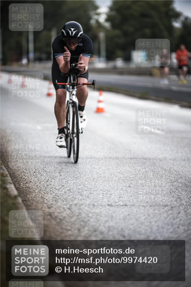 16.08.2026 - KN Förde Triathlon 2026 H.Heesch http://msf.ph/oto/9974420 16.08.2026 11:01:44 Radfahren 310, 311 meine-sportfotos.de