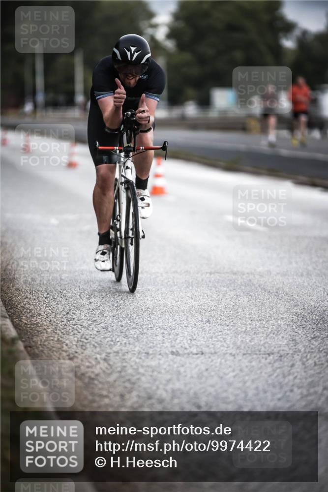 16.08.2026 - KN Förde Triathlon 2026 H.Heesch http://msf.ph/oto/9974422 16.08.2026 11:01:44 Radfahren 310, 311 meine-sportfotos.de