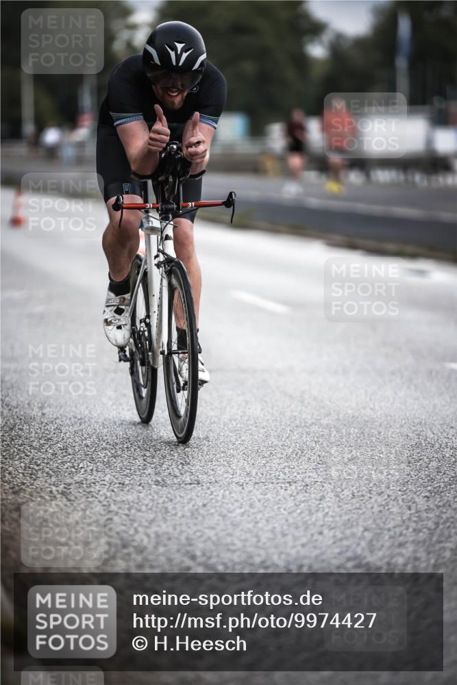 16.08.2026 - KN Förde Triathlon 2026 H.Heesch http://msf.ph/oto/9974427 16.08.2026 11:01:44 Radfahren 310, 311 meine-sportfotos.de
