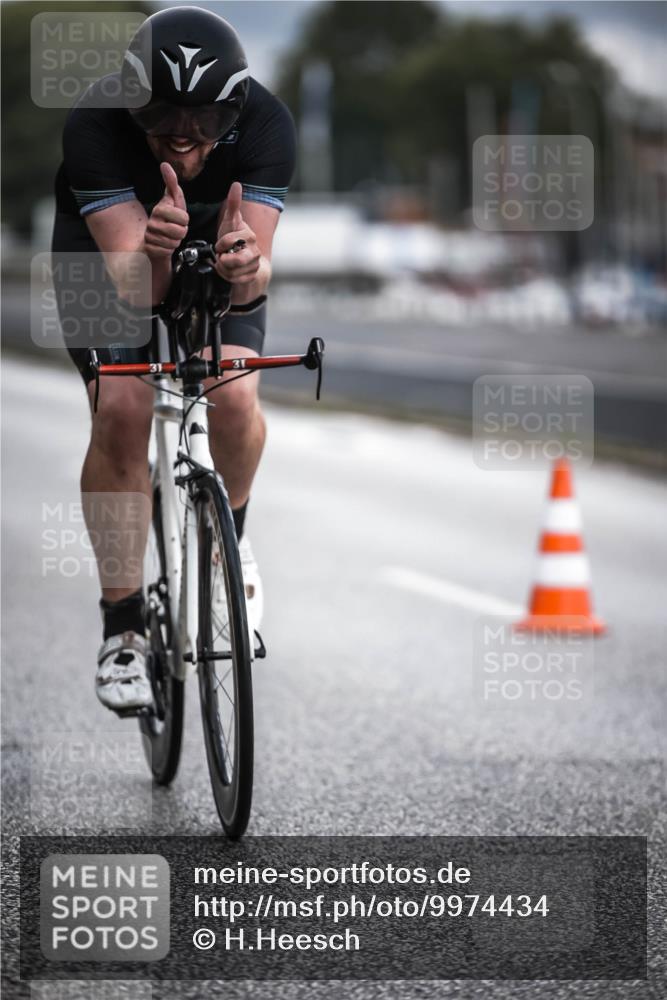16.08.2026 - KN Förde Triathlon 2026 H.Heesch http://msf.ph/oto/9974434 16.08.2026 11:01:45 Radfahren 305, 310, 311 meine-sportfotos.de