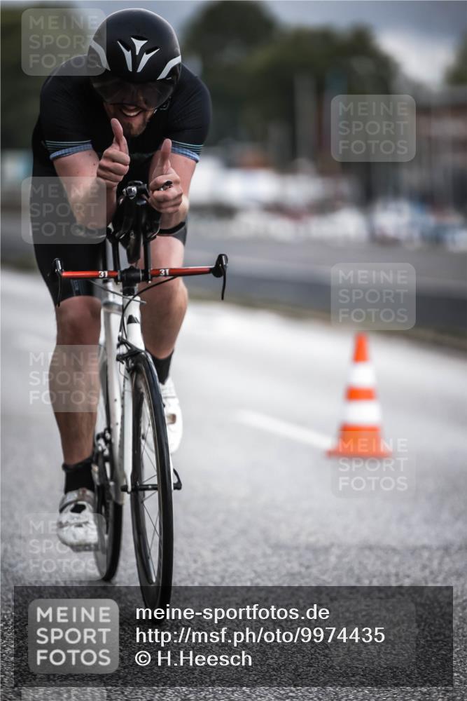 16.08.2026 - KN Förde Triathlon 2026 H.Heesch http://msf.ph/oto/9974435 16.08.2026 11:01:45 Radfahren 305, 310, 311 meine-sportfotos.de