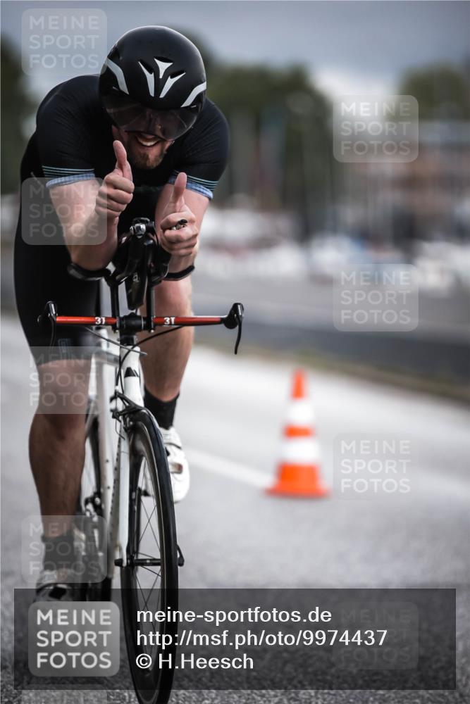 16.08.2026 - KN Förde Triathlon 2026 H.Heesch http://msf.ph/oto/9974437 16.08.2026 11:01:45 Radfahren 305, 310, 311 meine-sportfotos.de