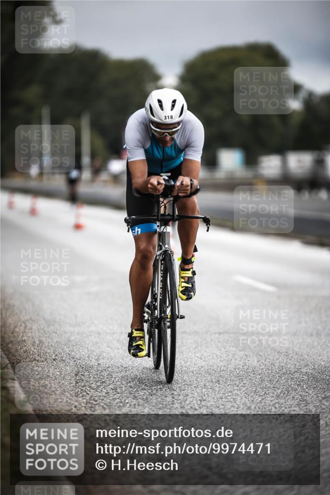 16.08.2026 - KN Förde Triathlon 2026 H.Heesch http://msf.ph/oto/9974471 16.08.2026 11:01:53 Radfahren 305, 309, 313, 318 meine-sportfotos.de