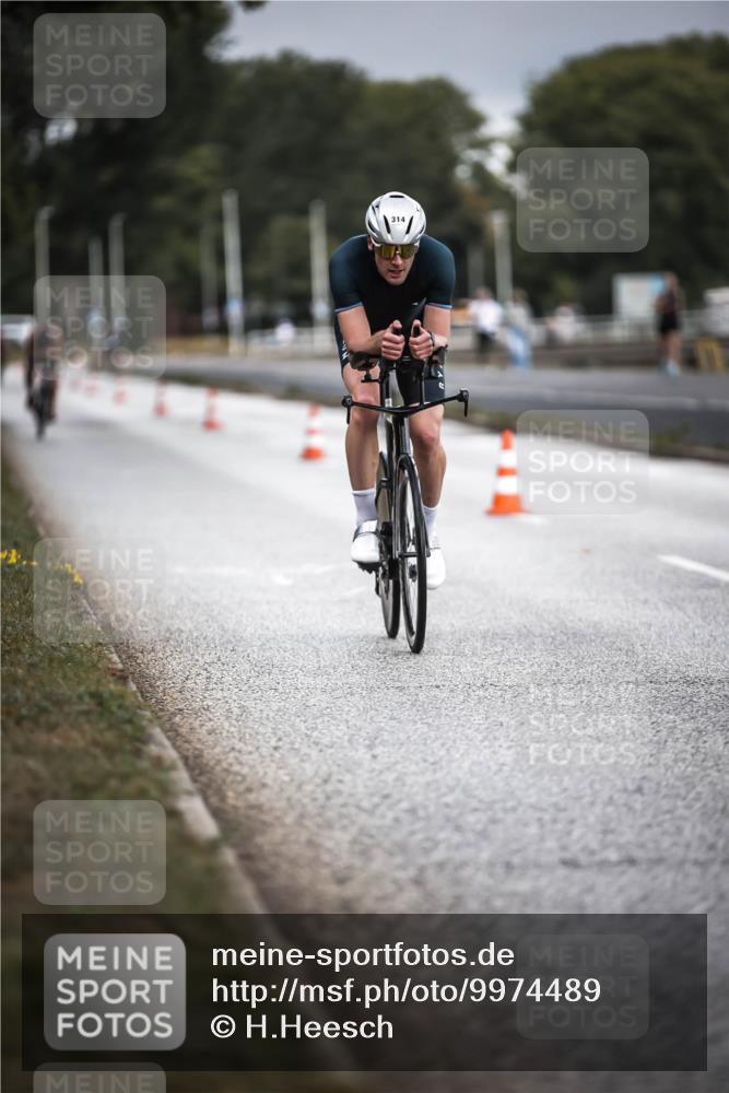 16.08.2026 - KN Förde Triathlon 2026 H.Heesch http://msf.ph/oto/9974489 16.08.2026 11:02:16 Radfahren 314, 327, 441 meine-sportfotos.de