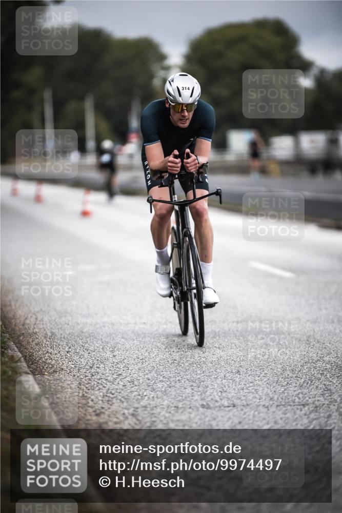 16.08.2026 - KN Förde Triathlon 2026 H.Heesch http://msf.ph/oto/9974497 16.08.2026 11:02:16 Radfahren 314, 327, 441 meine-sportfotos.de