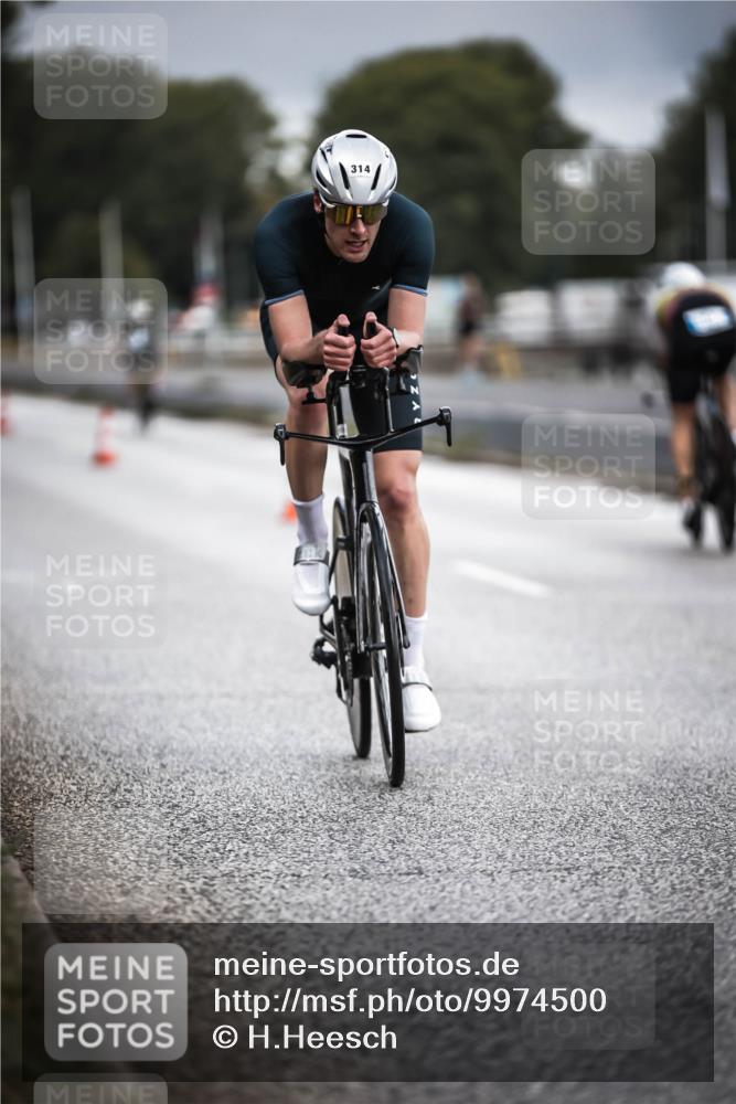 16.08.2026 - KN Förde Triathlon 2026 H.Heesch http://msf.ph/oto/9974500 16.08.2026 11:02:16 Radfahren 314, 327, 441 meine-sportfotos.de