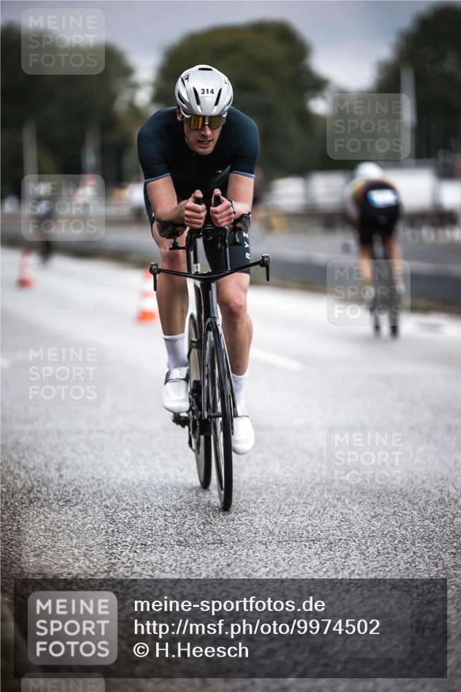 16.08.2026 - KN Förde Triathlon 2026 H.Heesch http://msf.ph/oto/9974502 16.08.2026 11:02:16 Radfahren 314, 327, 441 meine-sportfotos.de