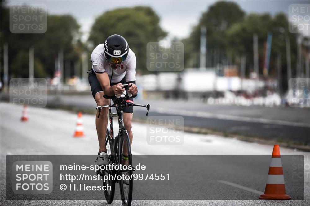 16.08.2026 - KN Förde Triathlon 2026 H.Heesch http://msf.ph/oto/9974551 16.08.2026 11:02:40 Radfahren 317, 324, 336 meine-sportfotos.de