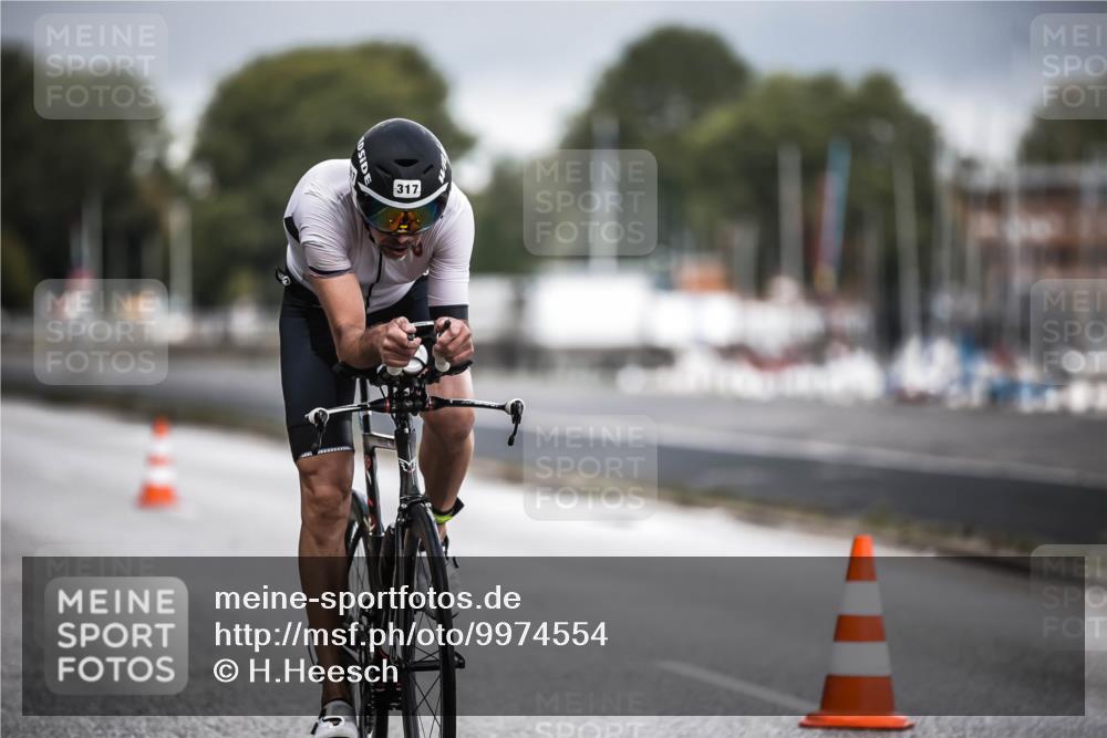 16.08.2026 - KN Förde Triathlon 2026 H.Heesch http://msf.ph/oto/9974554 16.08.2026 11:02:40 Radfahren 317, 324, 336 meine-sportfotos.de