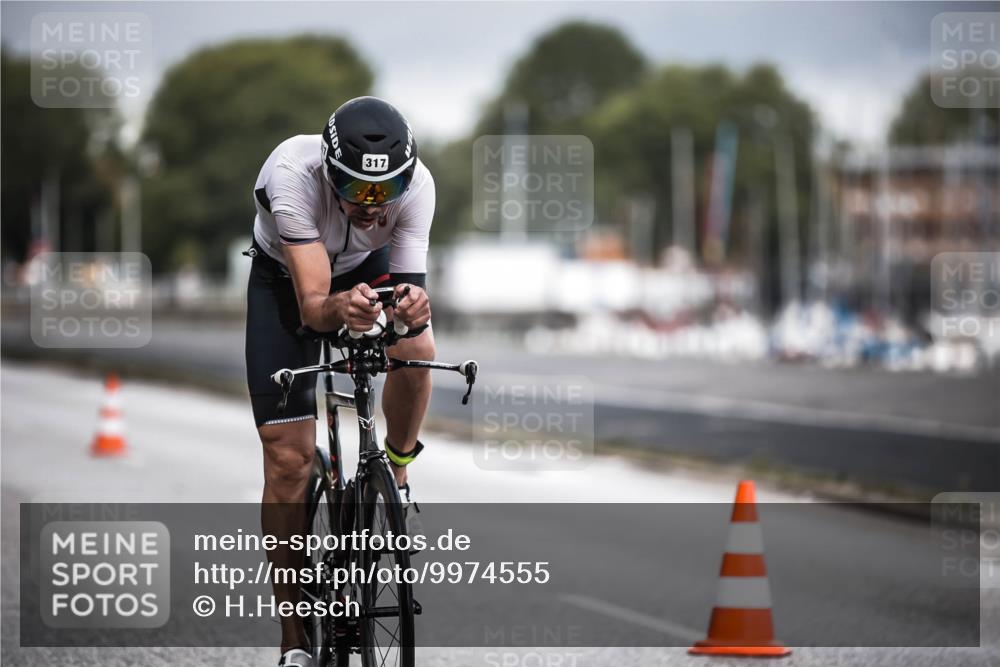 16.08.2026 - KN Förde Triathlon 2026 H.Heesch http://msf.ph/oto/9974555 16.08.2026 11:02:40 Radfahren 317, 324, 336 meine-sportfotos.de