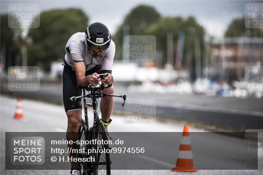 16.08.2026 - KN Förde Triathlon 2026 H.Heesch http://msf.ph/oto/9974556 16.08.2026 11:02:40 Radfahren 317, 324, 336 meine-sportfotos.de