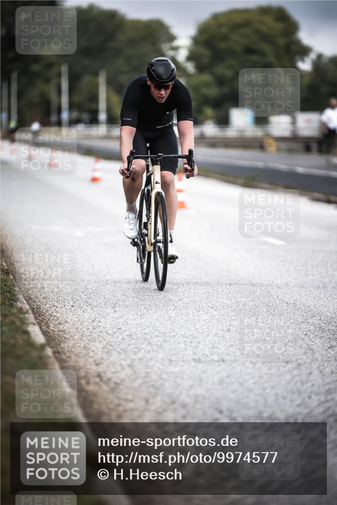 16.08.2026 - KN Förde Triathlon 2026 H.Heesch http://msf.ph/oto/9974577 16.08.2026 11:02:57 Radfahren 221, 312, 337, 341, 373 meine-sportfotos.de