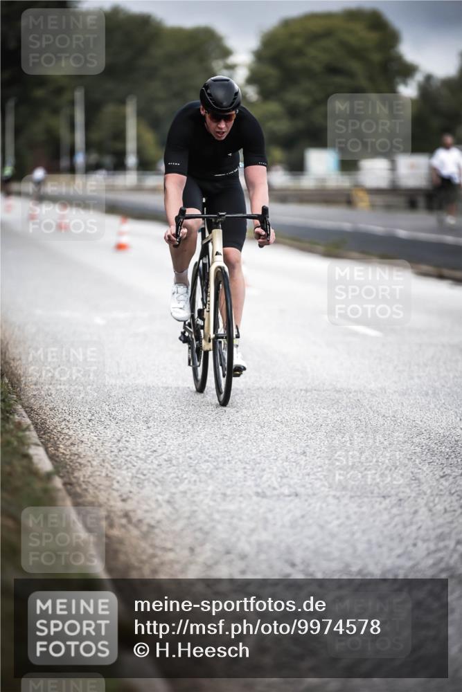 16.08.2026 - KN Förde Triathlon 2026 H.Heesch http://msf.ph/oto/9974578 16.08.2026 11:02:57 Radfahren 221, 312, 337, 341, 373 meine-sportfotos.de