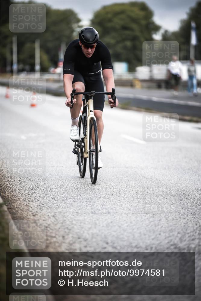 16.08.2026 - KN Förde Triathlon 2026 H.Heesch http://msf.ph/oto/9974581 16.08.2026 11:02:58 Radfahren 221, 312, 337, 341, 373 meine-sportfotos.de
