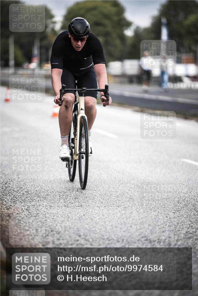 16.08.2026 - KN Förde Triathlon 2026 H.Heesch http://msf.ph/oto/9974584 16.08.2026 11:02:58 Radfahren 221, 312, 337, 341, 373 meine-sportfotos.de